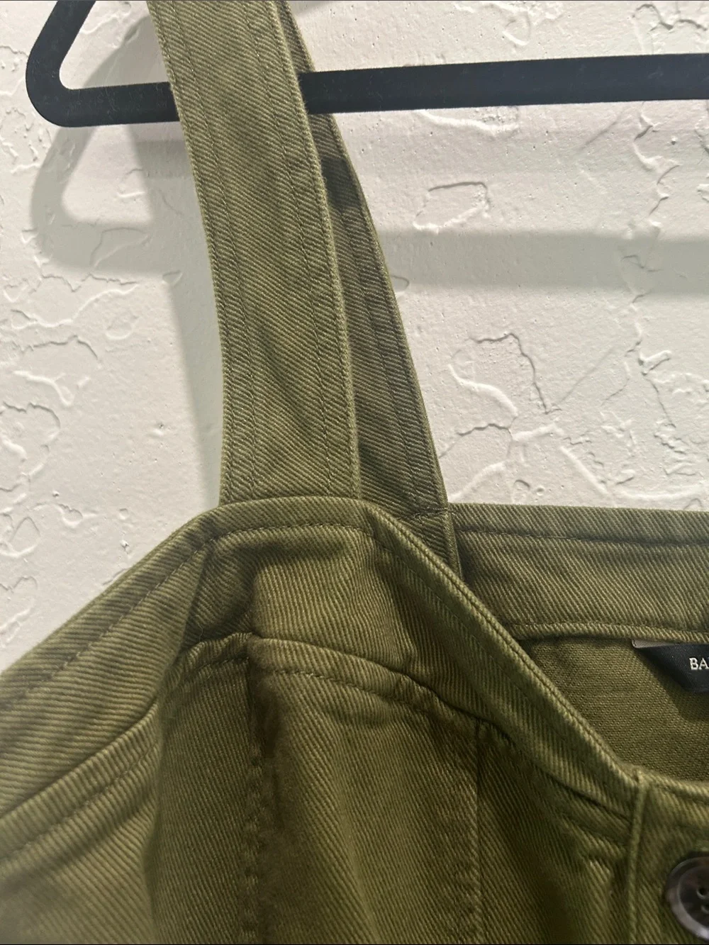 Olive Green Button-Front Sleeveless Dress - Picture 3 of 4